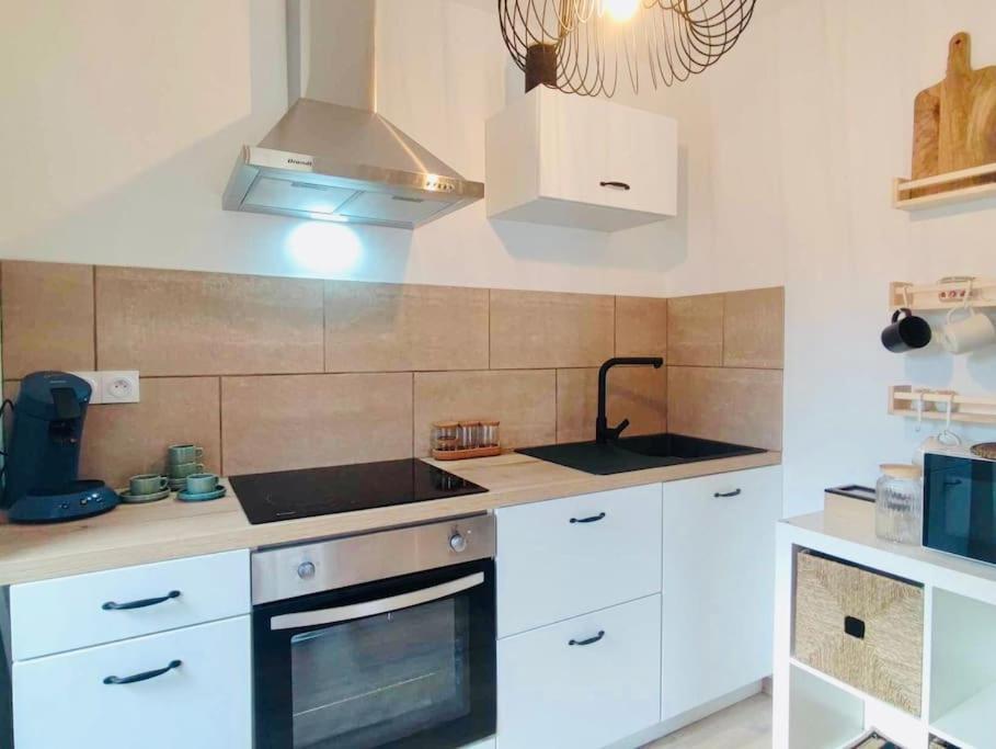 Le Rendez Vous - Parking Gratuit Apartment Carcassonne Exterior photo